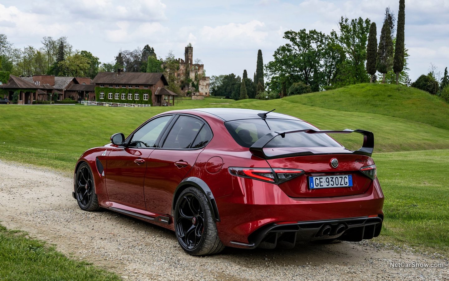 Alfa Romeo Giulia GTAm 2021 4b44c7d9