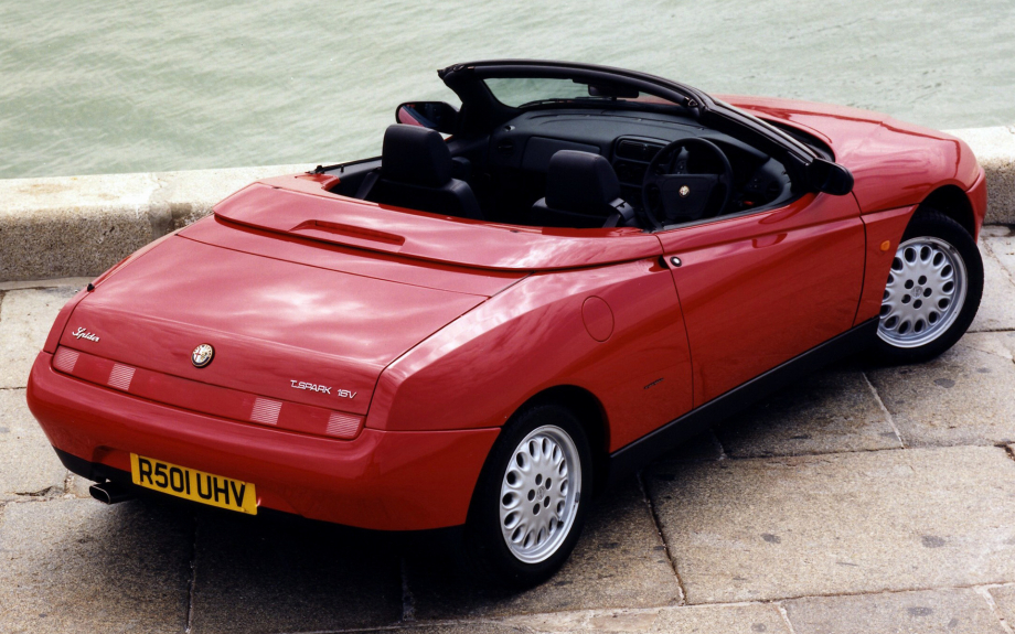 Alfa Romeo Spider T-Spark 16V UK 1995 carpixel