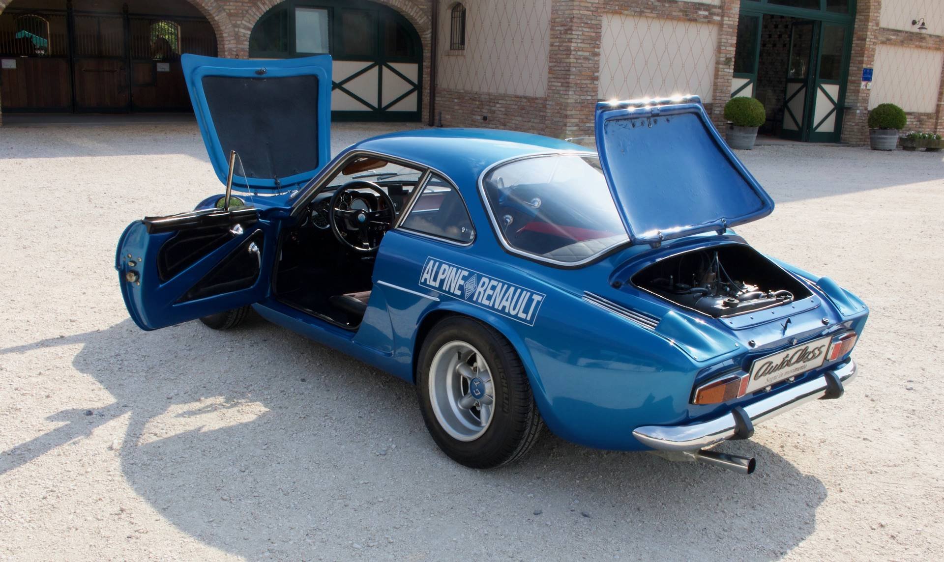 Alpine A110 1300G 1968 classicdriver com 28-12