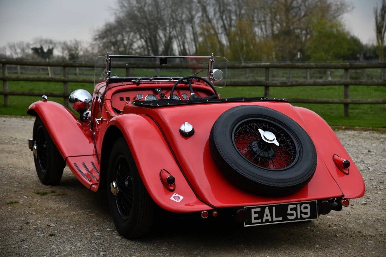 Aston Martin 15-98 Roadster 1939 classictrader com vehicle_ad_standard_image_ebc5e0ac668454f389af09112467cdbc