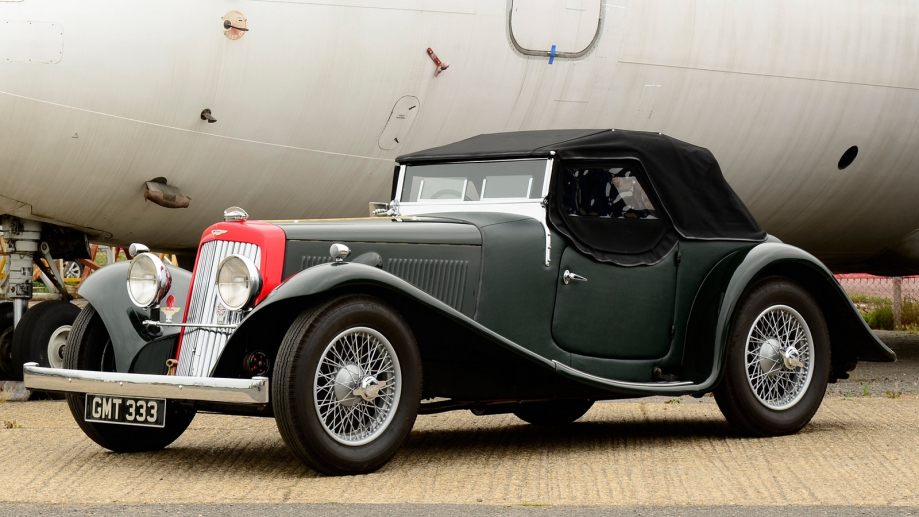 Aston Martin 1937 aston_martin_1937_black_green_side_view_style_cars_aircraft_23816_1600x900