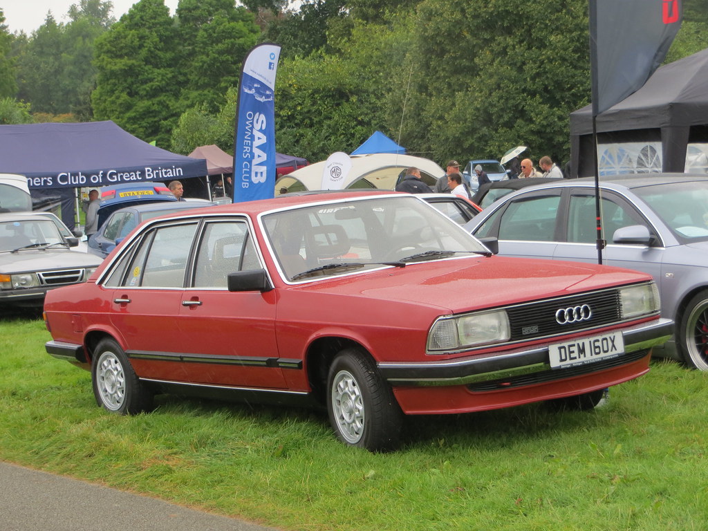 Audi 100 1981 live