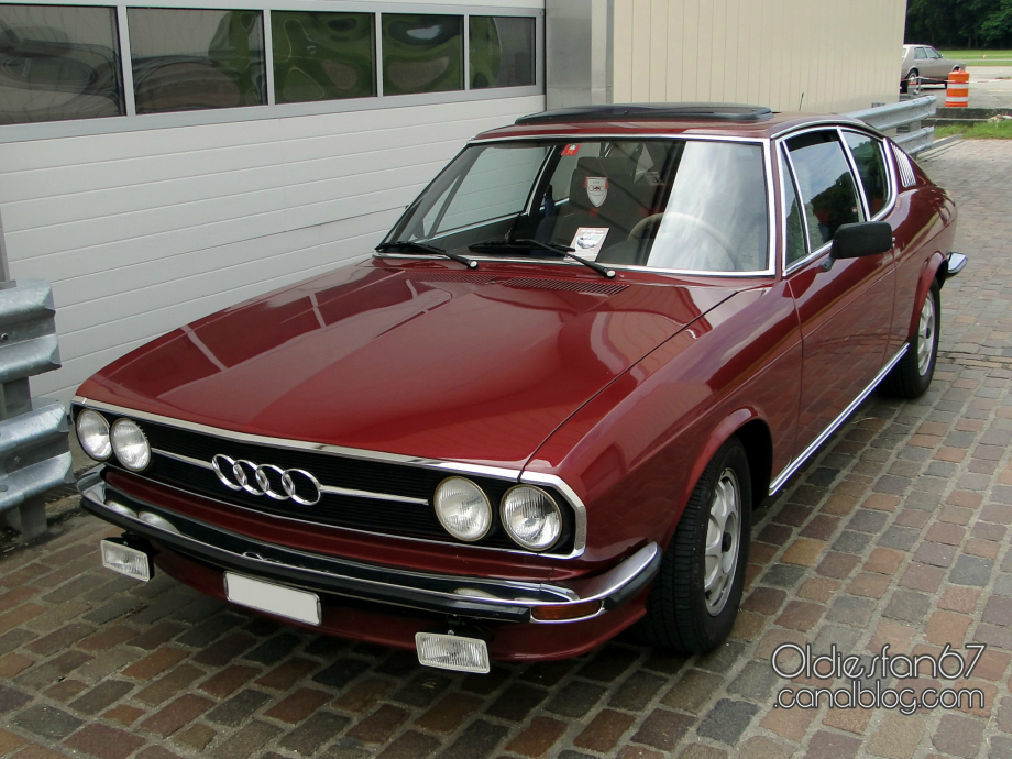 Audi 100 Coupe S 1975 p4