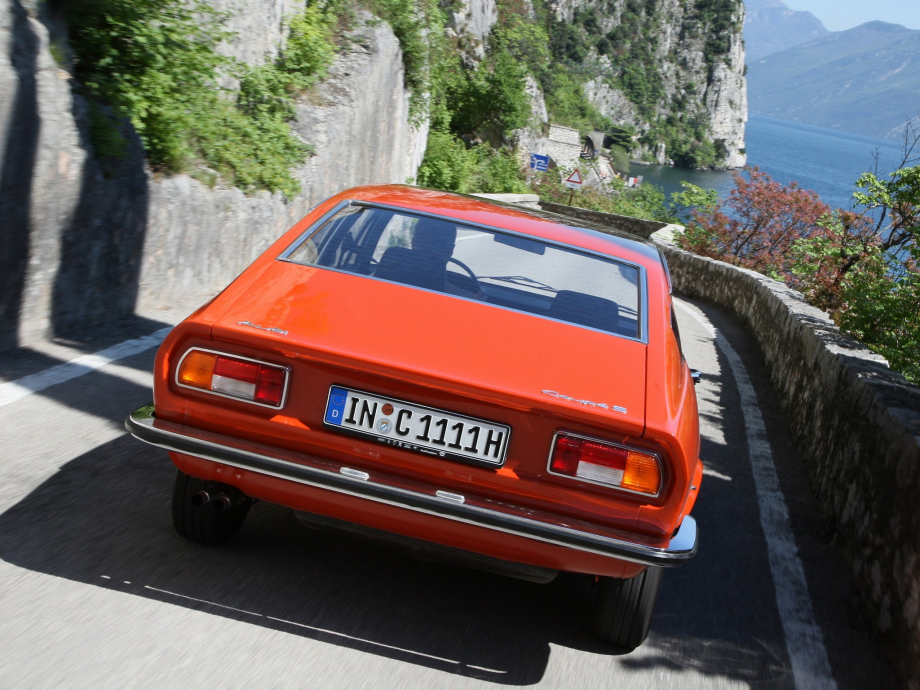Audi 100 Coupe S 1975 s1