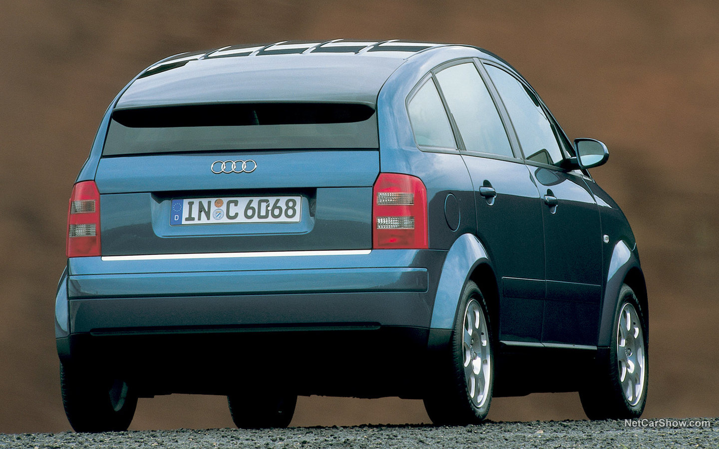 Audi A2 1999 4ea7799b