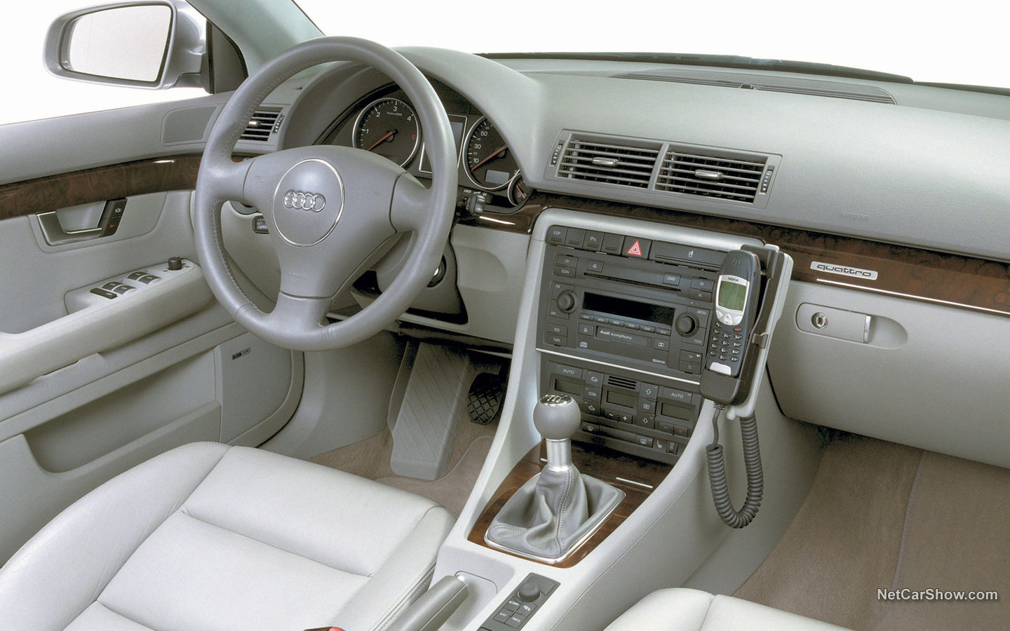 Audi A4 Avant 2001 8239f86c