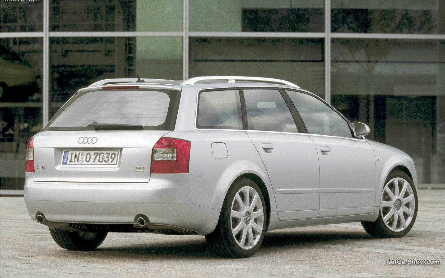 Audi A4 Avant 2002 62e643d6