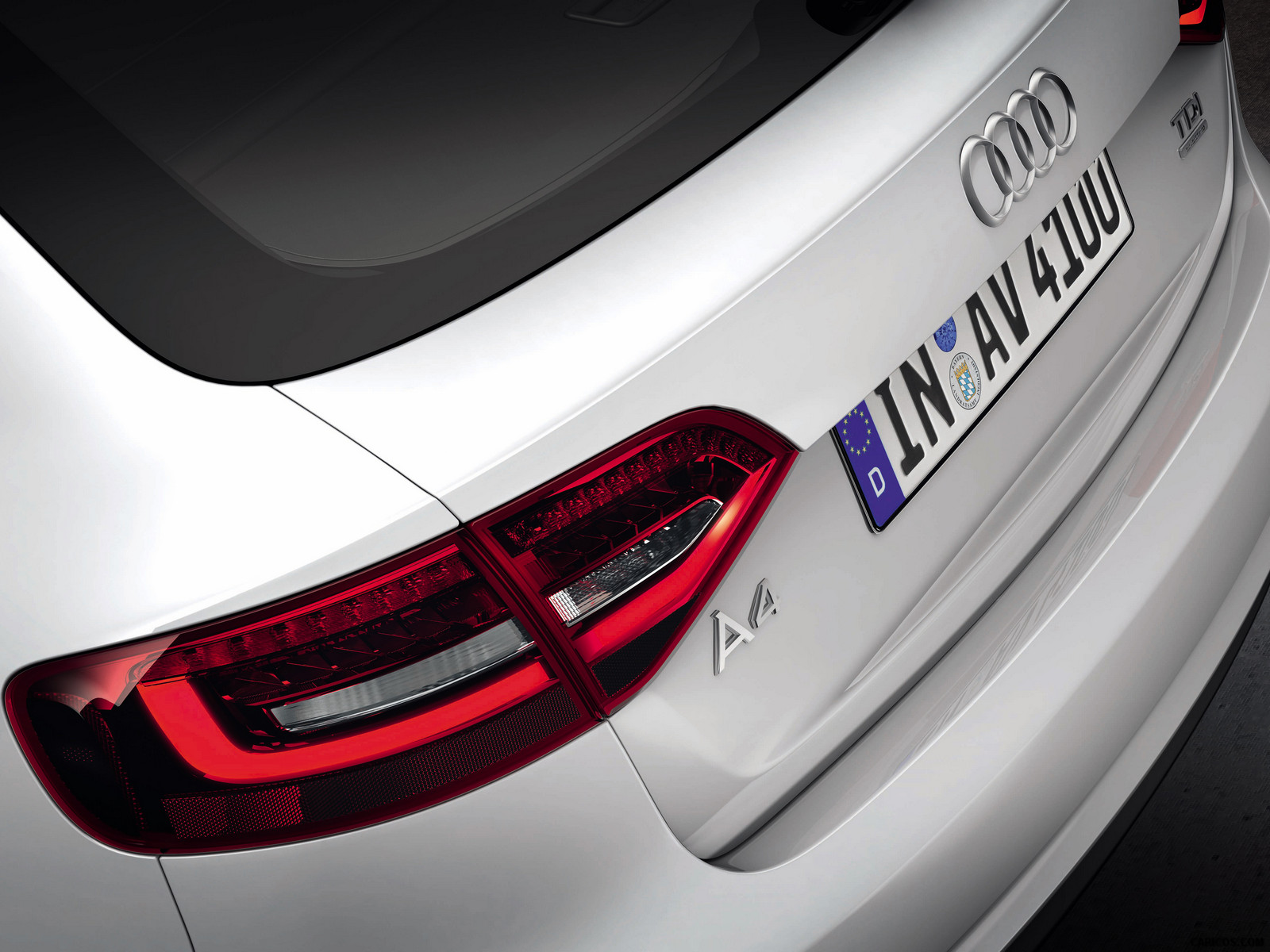 Audi A4 Avant 2014       caricos 