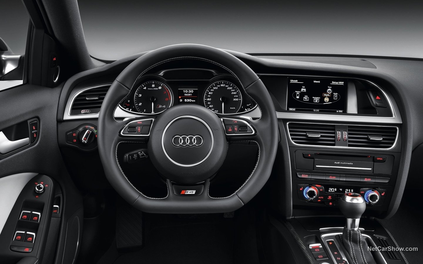 Audi A4 S4 2013 0158b7c4