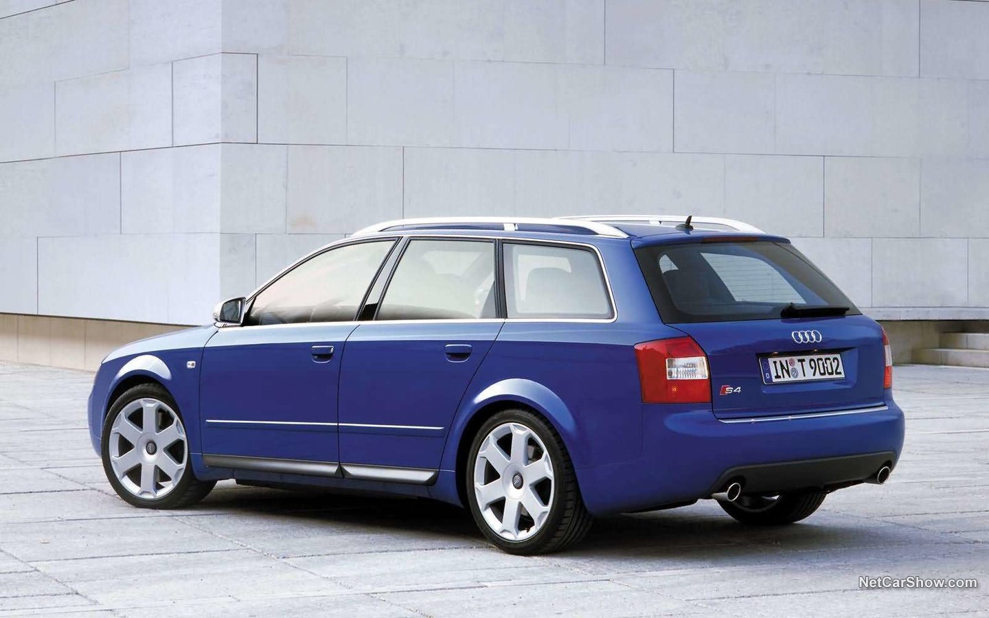 Audi A4 S4 Avant 2002 34e5e033