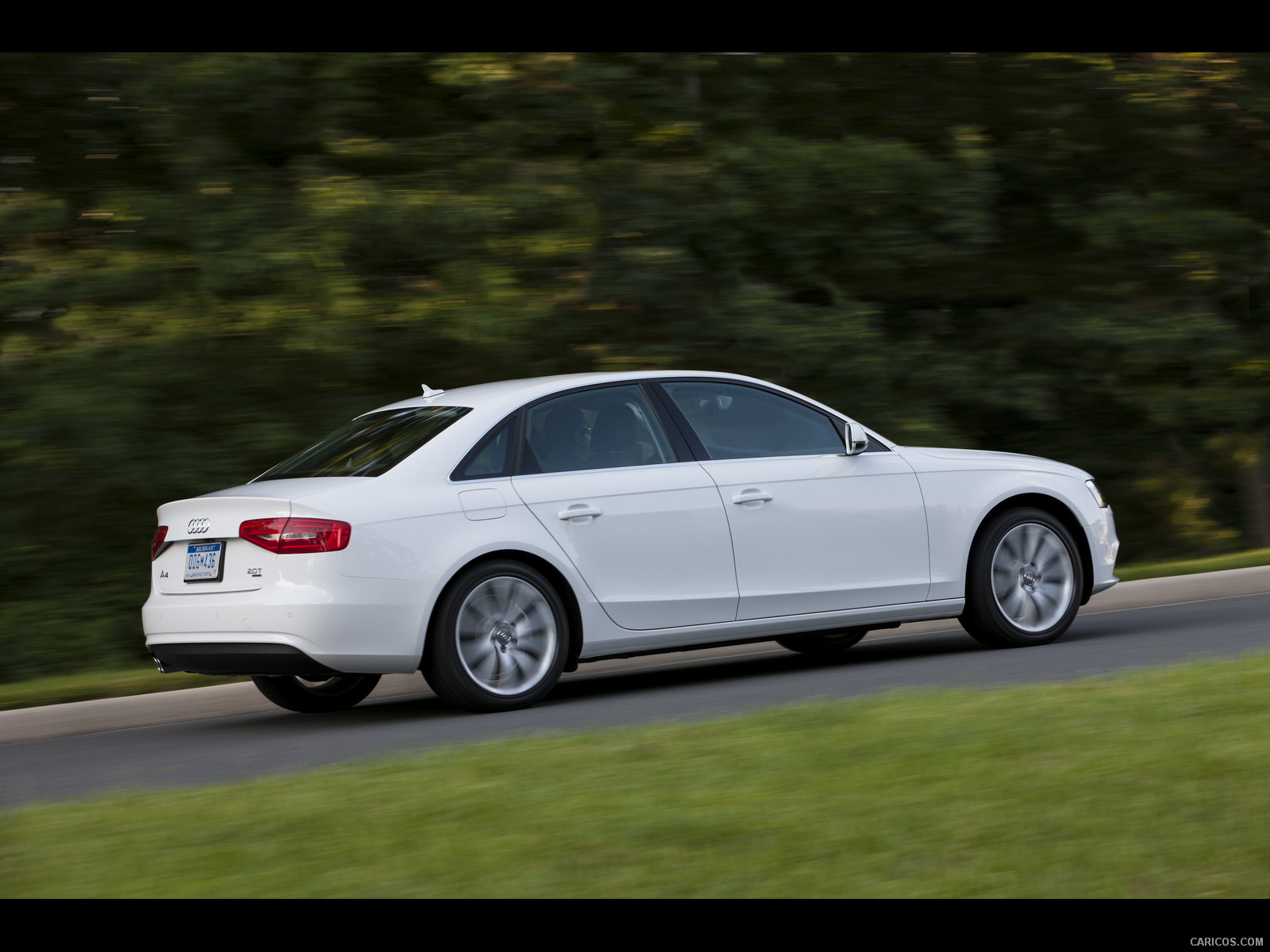 Audi A4 US Version 2014 caricos