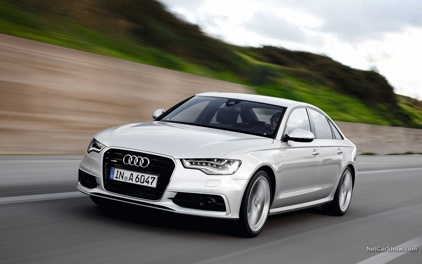 Audi A6 2012 c40943a9