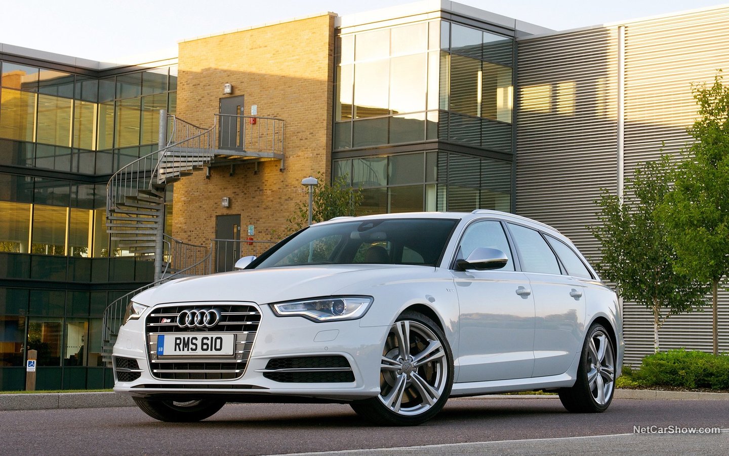 Audi A6 S6 Avant 2013 b87e4648