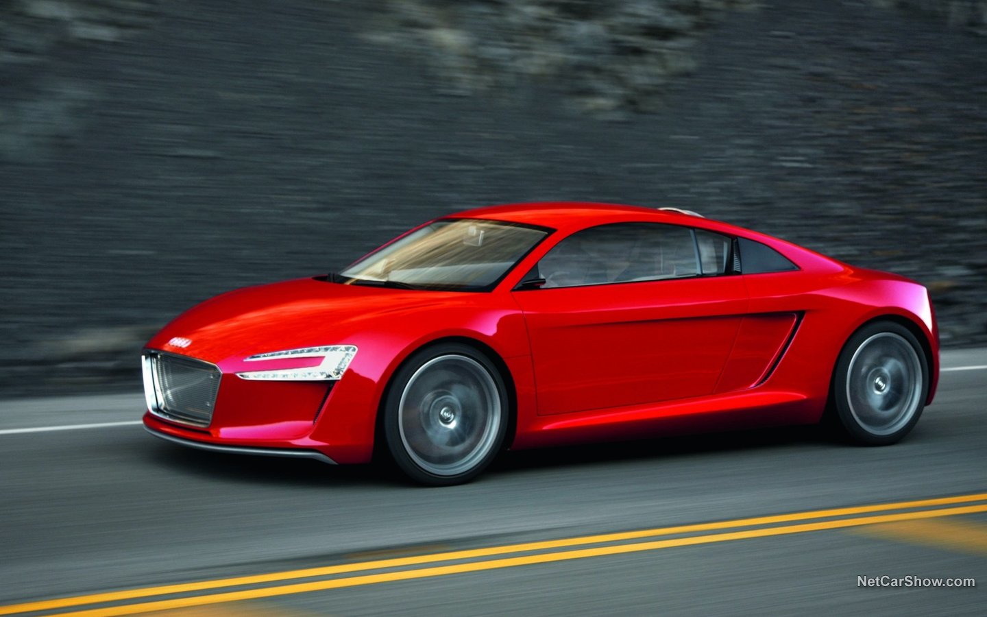 Audi e-tron Concept 2009 ac31581f