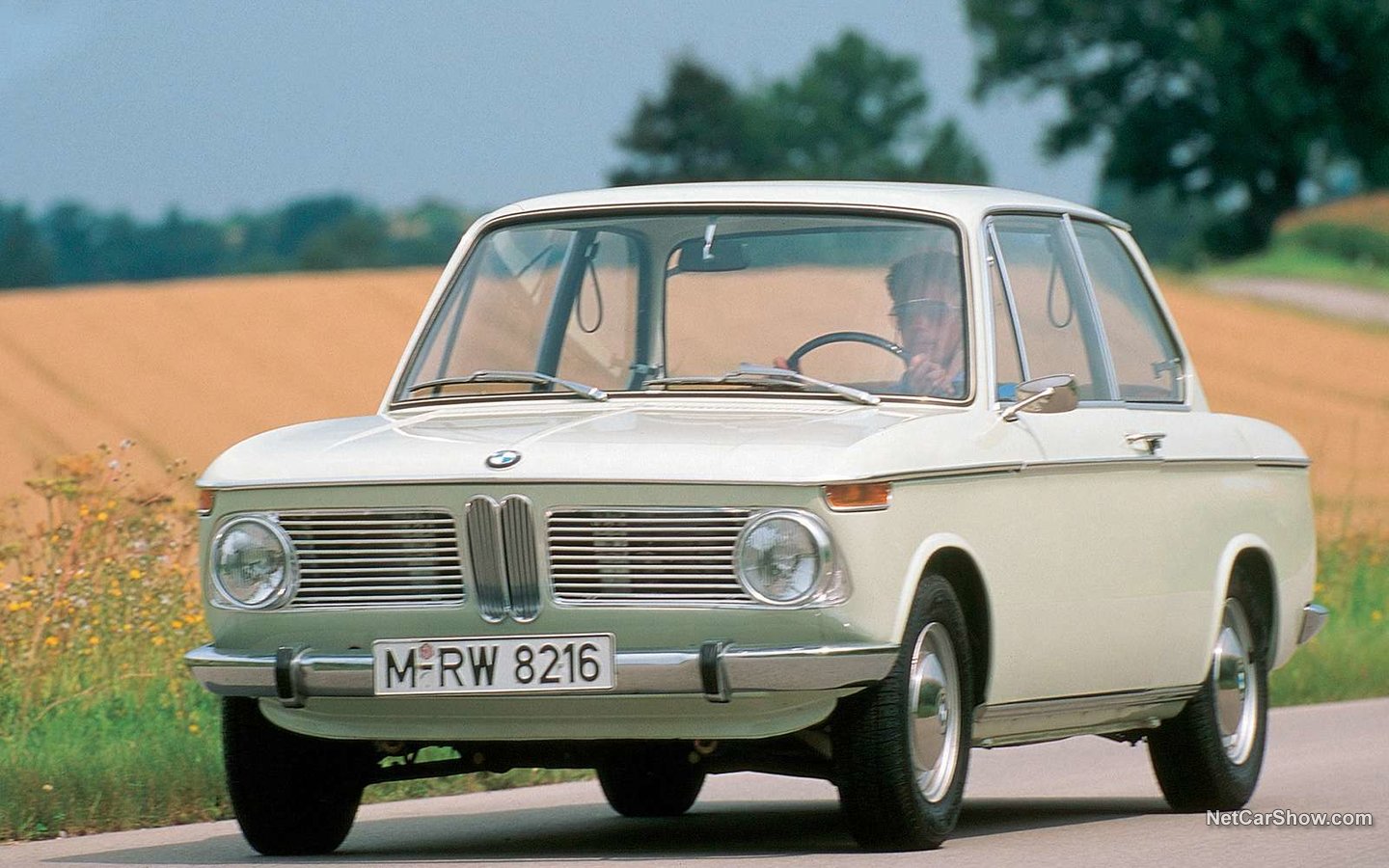 BMW 1600-2 1966 b2531e7c