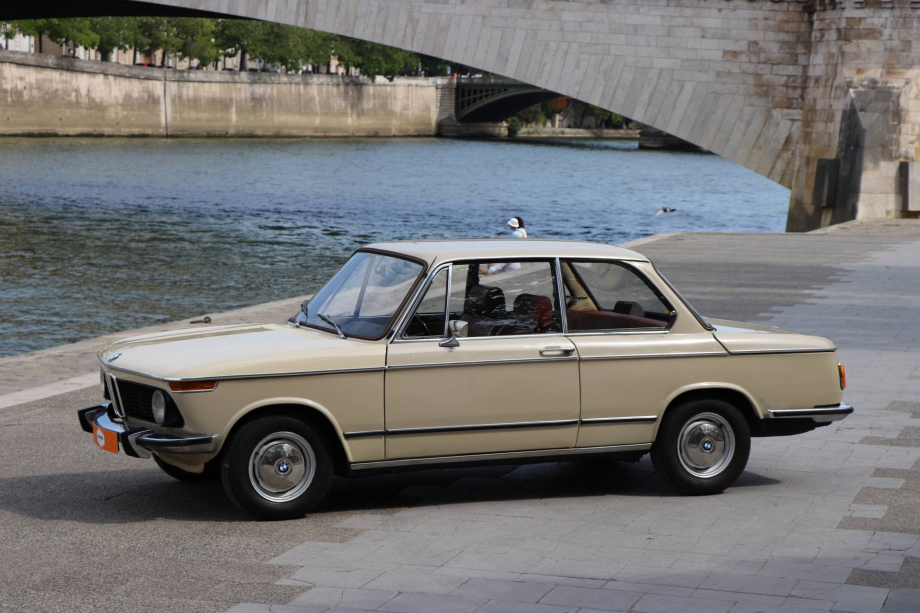 BMW 1602 1975 classic-trader 