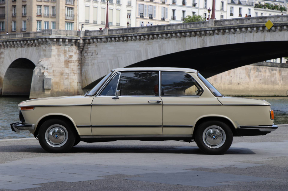 BMW 1602 1975 classic-trader 