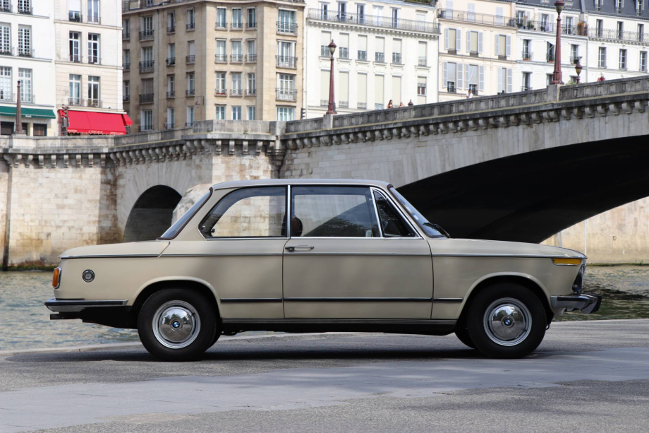 BMW 1602 1975 classic-trader 