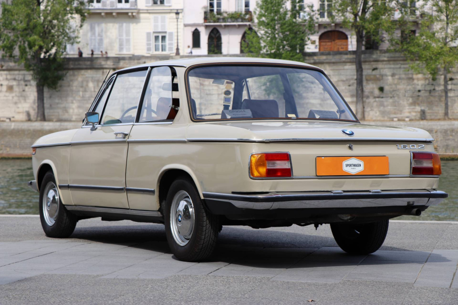 BMW 1602 1975 classic-trader 