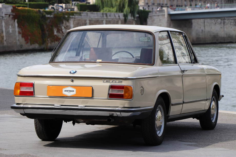 BMW 1602 1975 classic-trader 