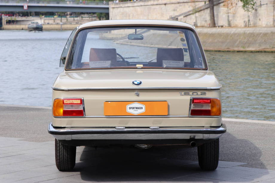 BMW 1602 1975 classic-trader 