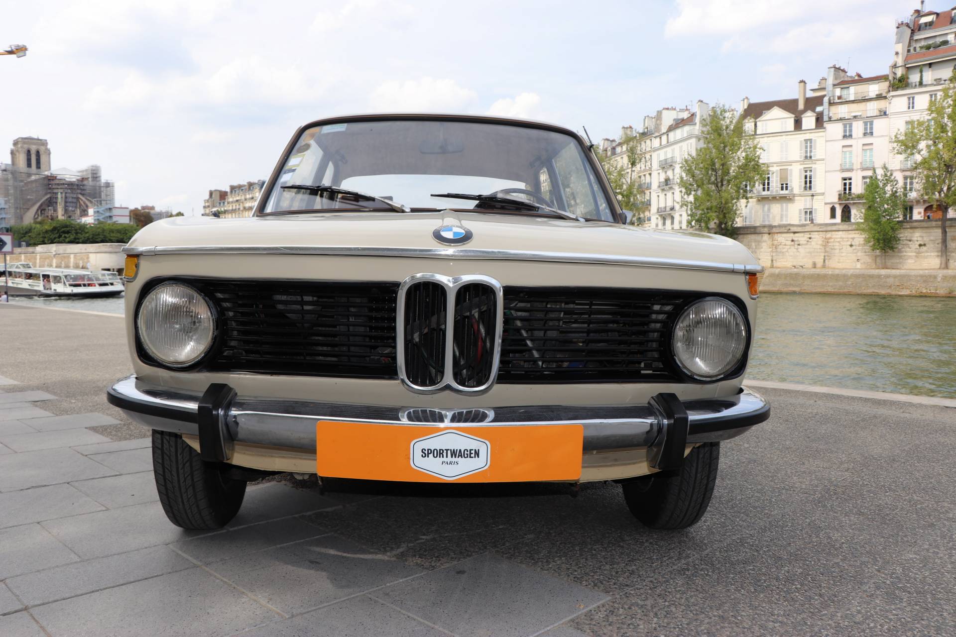 BMW 1602 1975 classic-trader 