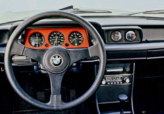 BMW 2002 Turbo E20 1974 favcars com    photos_bmw_02-series_1974_2_b