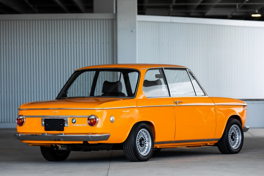 BMW 2002ti 1971    silverarrowcars com  zzz  1971-BMW-2002Ti-6