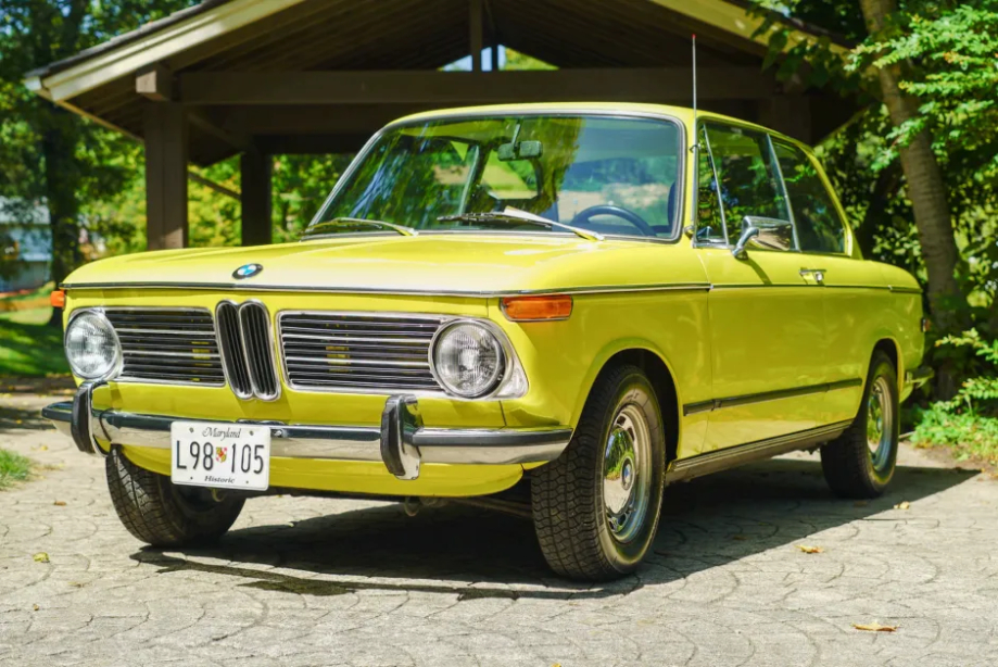 BMW 2002tii 1973 bringatrailer  