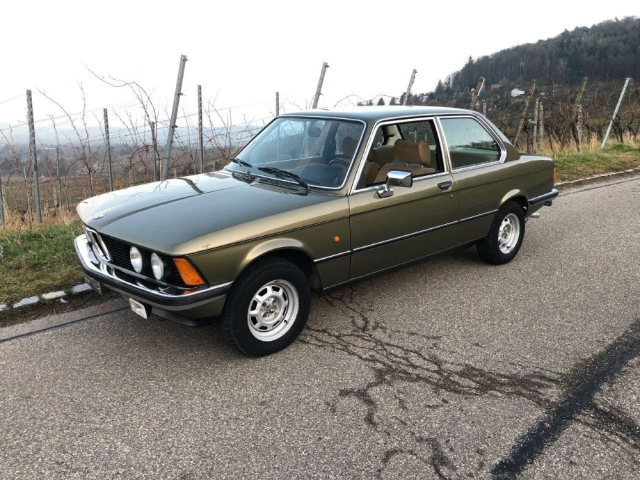 BMW 320 2