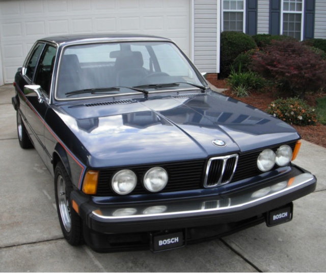 BMW 320i Sedan 2-door 2