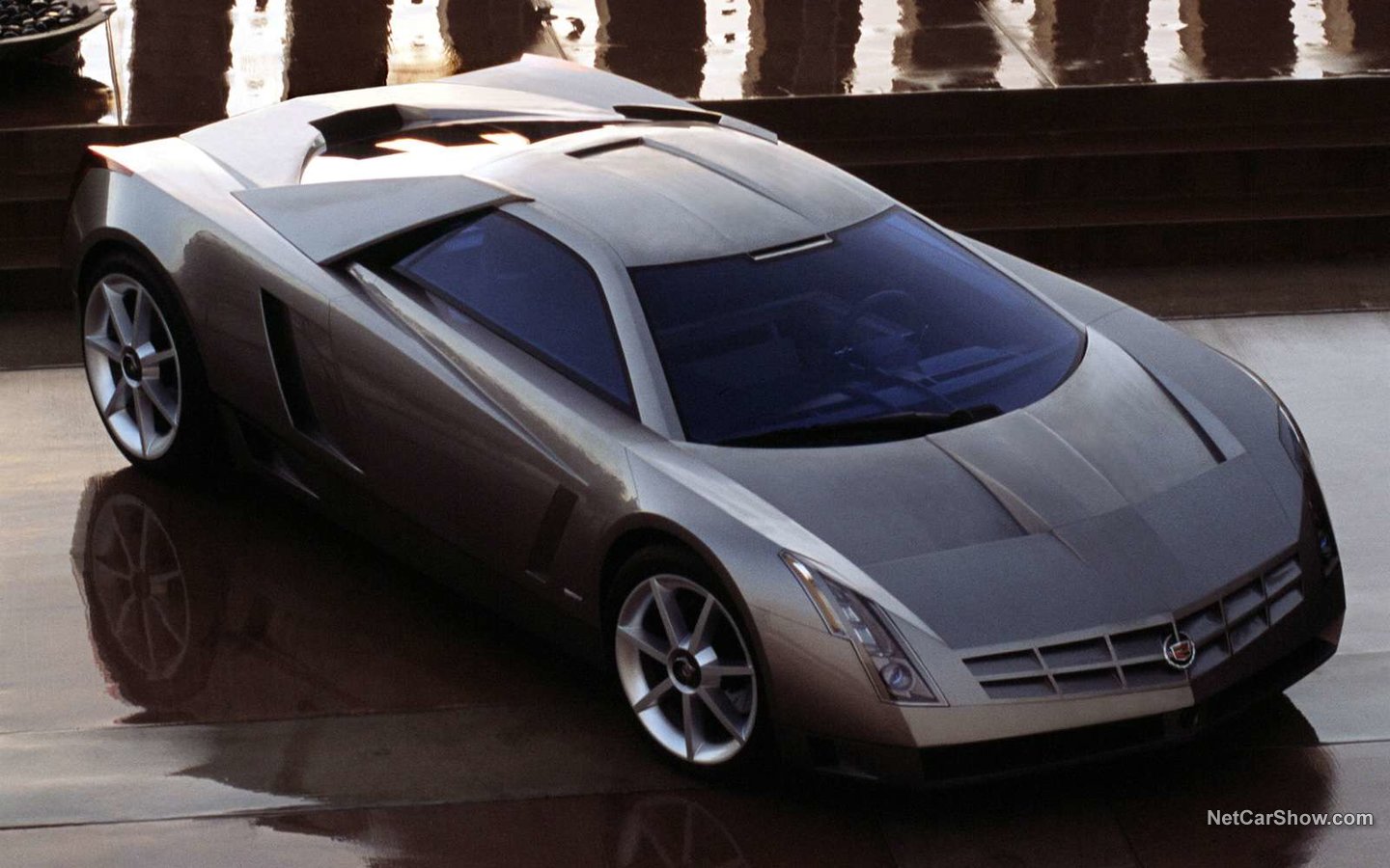 Cadillac Cien Concept 2002 08445ff3