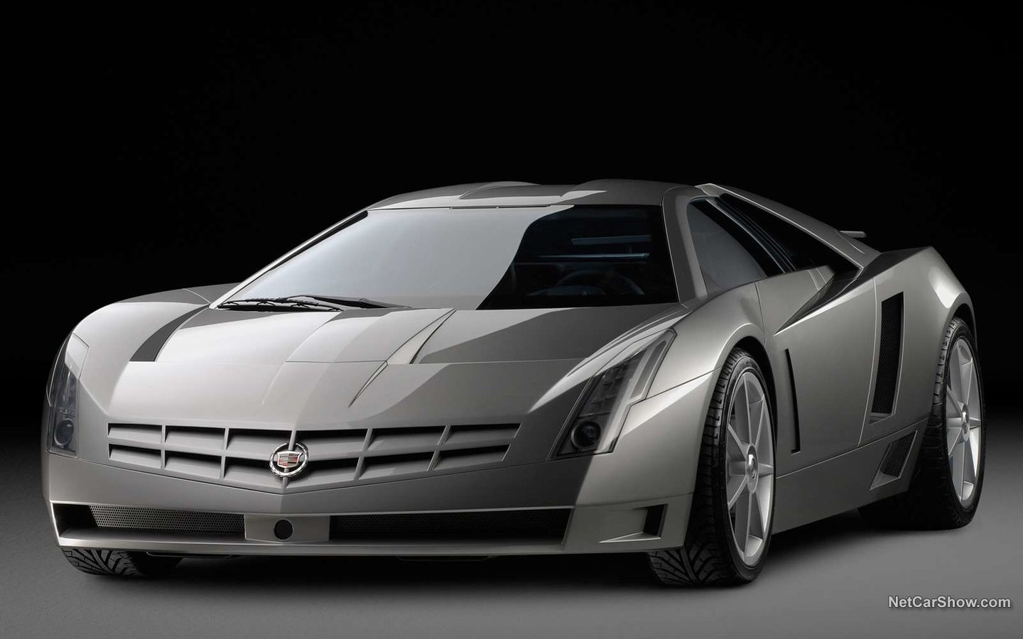 Cadillac Cien Concept 2002 f1d3ca16