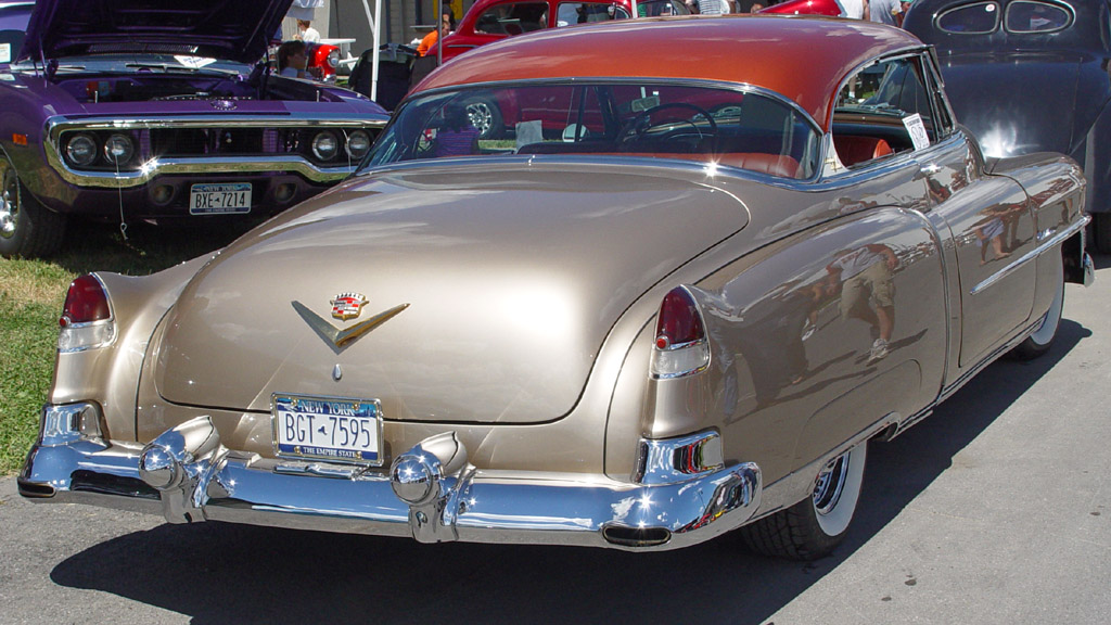 Cadillac Coupe -Gold-t-ra-sy 1953
