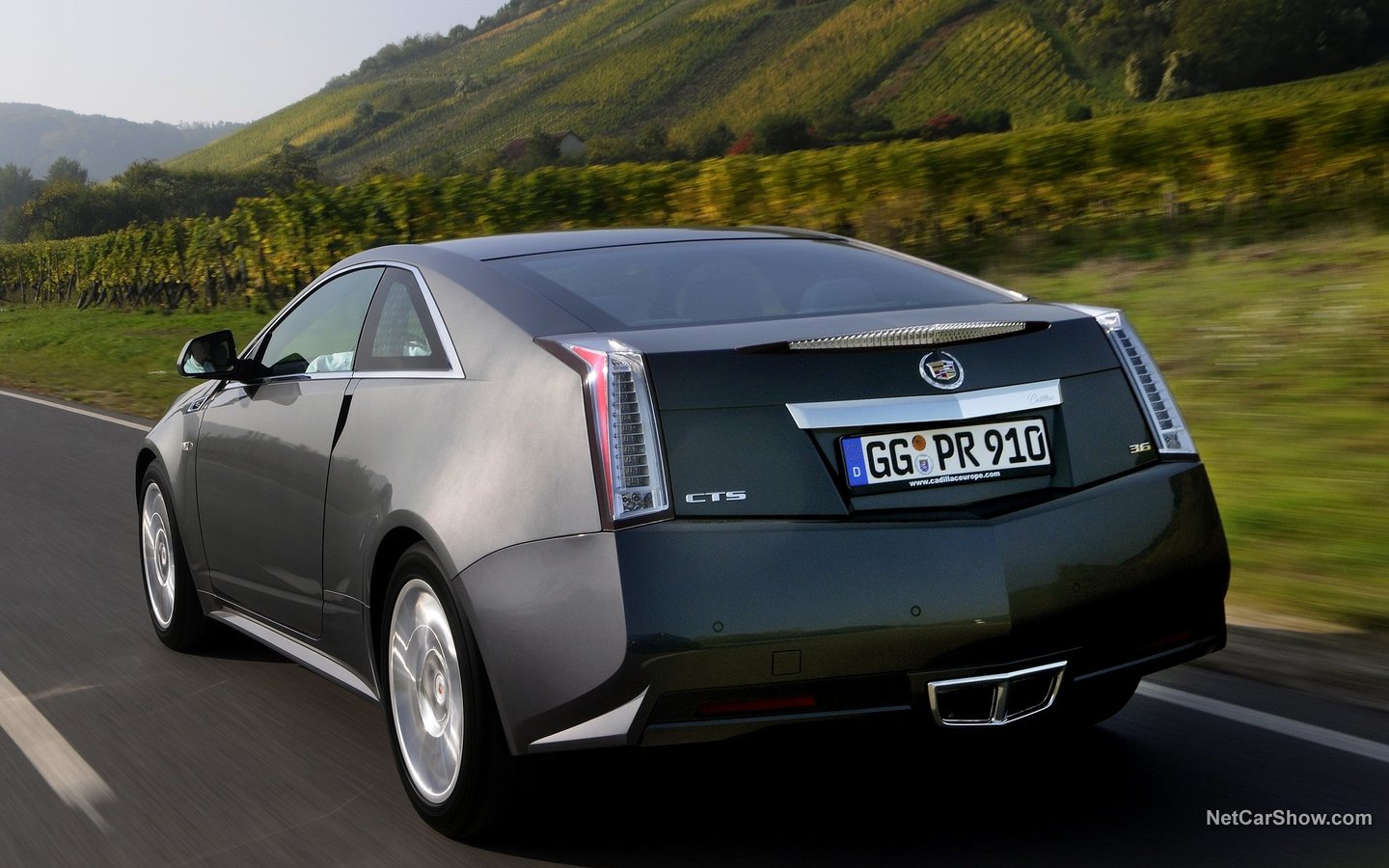 Cadillac CTS Coupe 2011 fb0bf65c