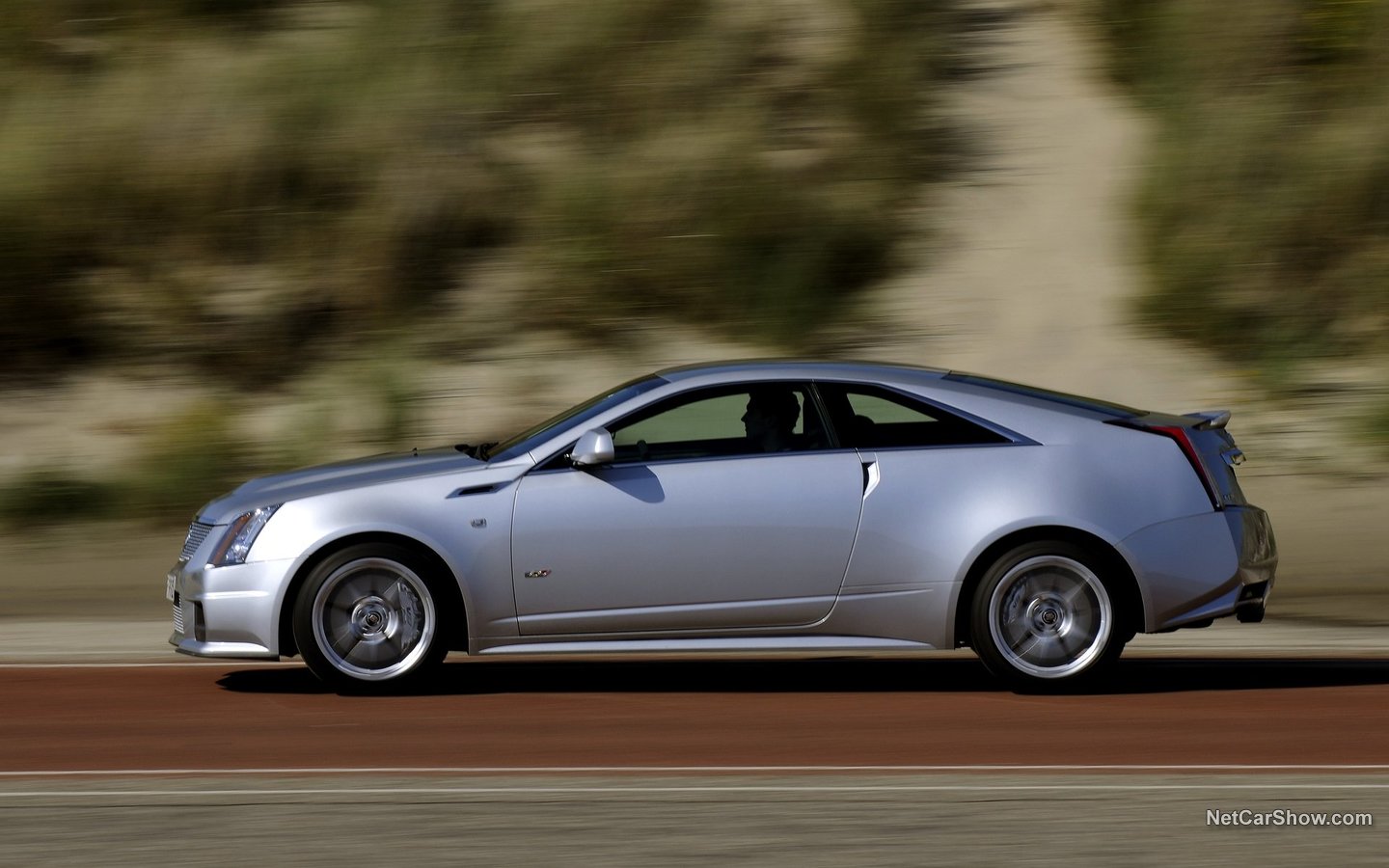 Cadillac CTS-V Coupé 2011 2def678d