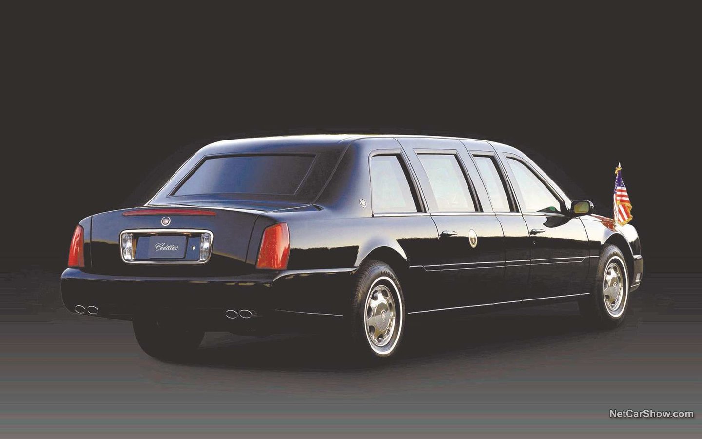 Cadillac DeVille Presidential Limousine 2001 6f514a6a