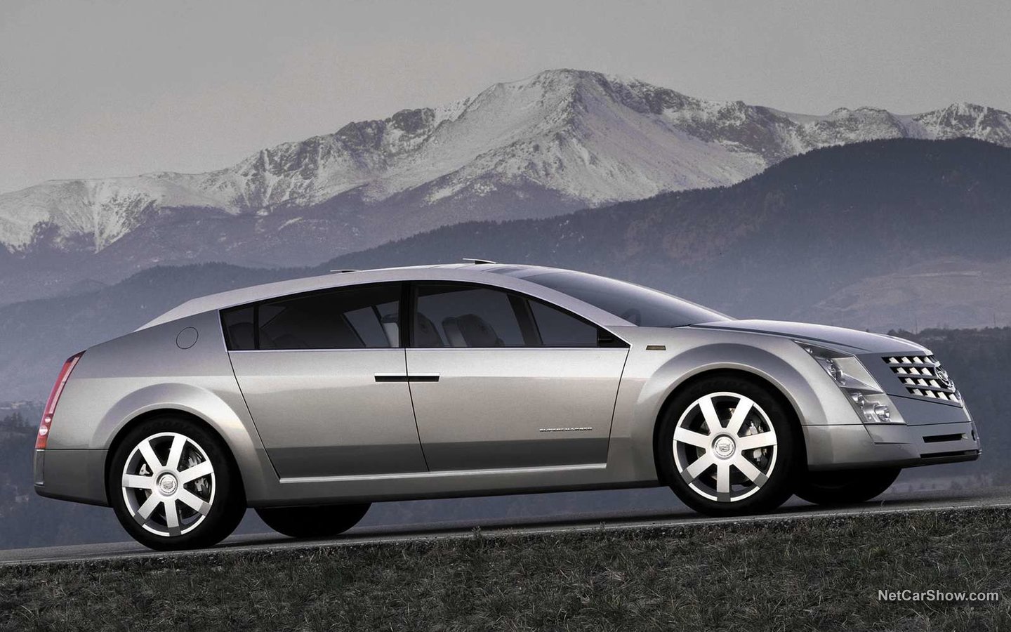 Cadillac Imaj Concept 2000 5321b9ad