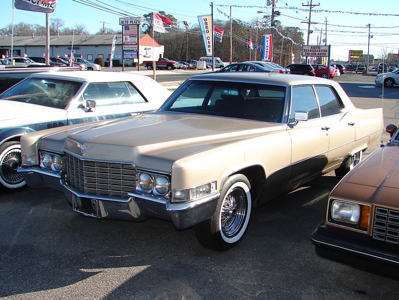 cadillac Sedan DeVille 1969 1 427CIDV8