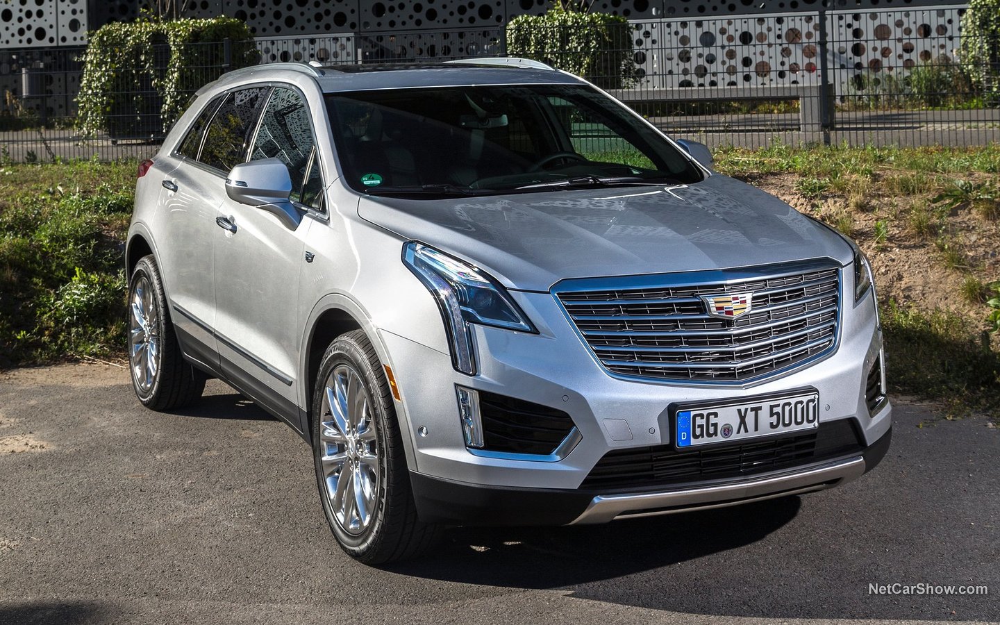 Cadillac XT5 EU Version 2017 4ba98d17