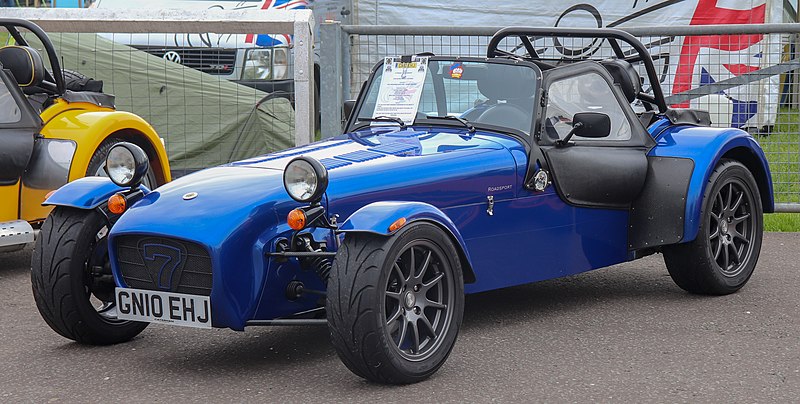 Caterham 7 1973 wikipedia org 800px-2010_Caterham_7_Roadsport_175_1