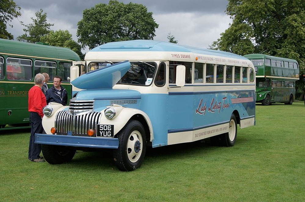 Chevrolet AK Bus 1944 en