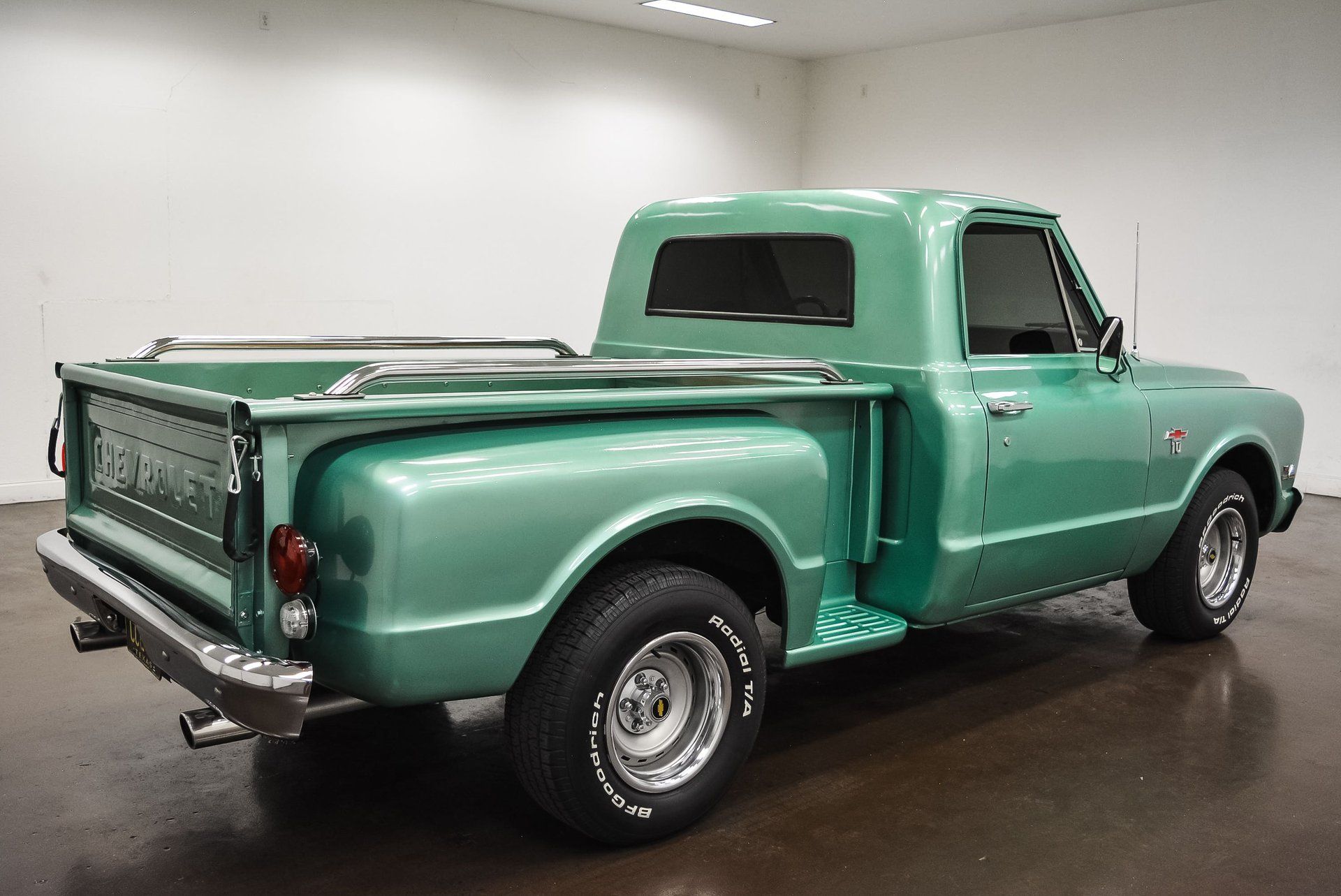 Chevrolet C10 Stepside Pickup 1967 motorious com - Classic Cars Liquidators c103