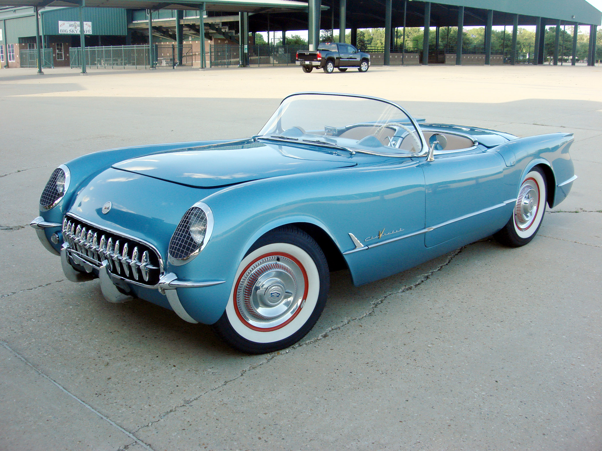 Chevrolet Corvette C1 1955 corvsport  com    1955-corvette-is-a-rebuilt-project-car-1