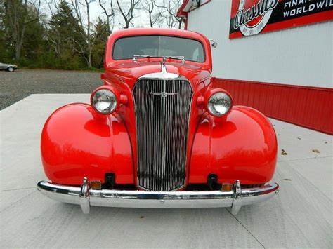 Chevrolet Master Deluxe 1937 hot road 427 V8 injection mfpclassicars com OIP 2 