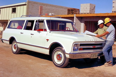 Chevrolet Suburban 1967 velocityjournal com ch1967suburban47933241m