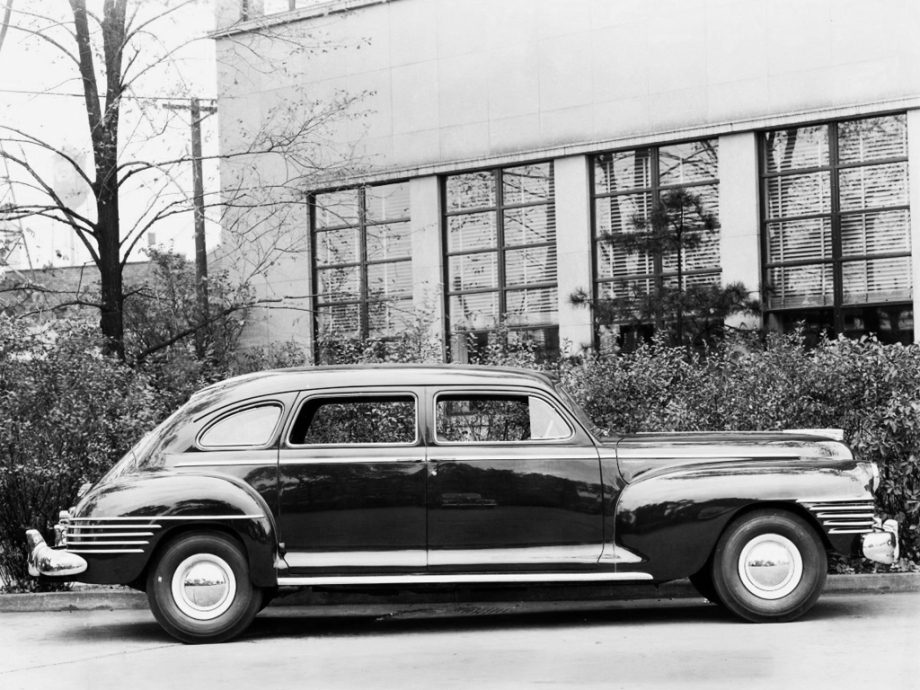 Chrysler Imperial Limousine 1942 momentcar com chrysler-imperial-1942-9