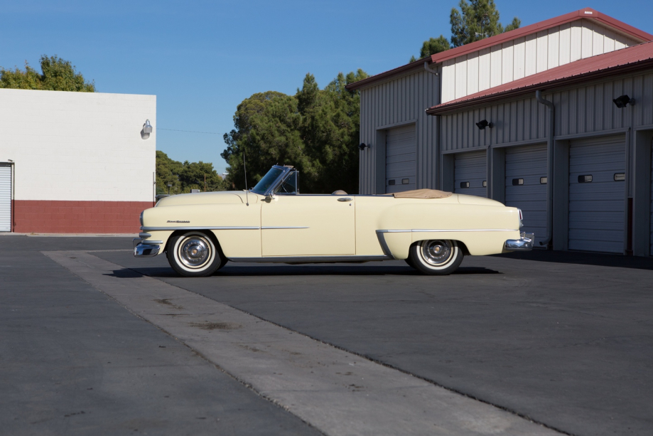 Chrysler New Yorker Deluxe Convertible 1953 wallup 