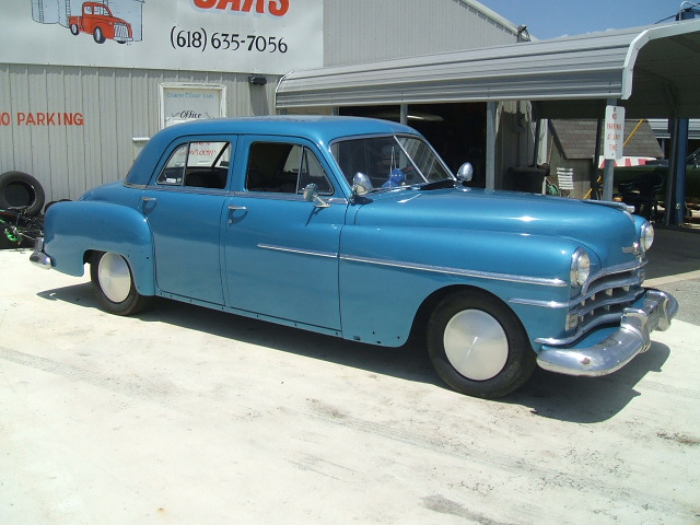 Chrysler Royal Sedan 1950 countryclassiccars com  7000_5