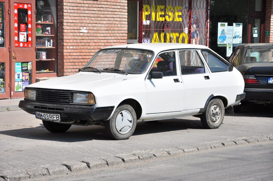 Dacia 1320 5-door 1991 sergiusabo-flickr